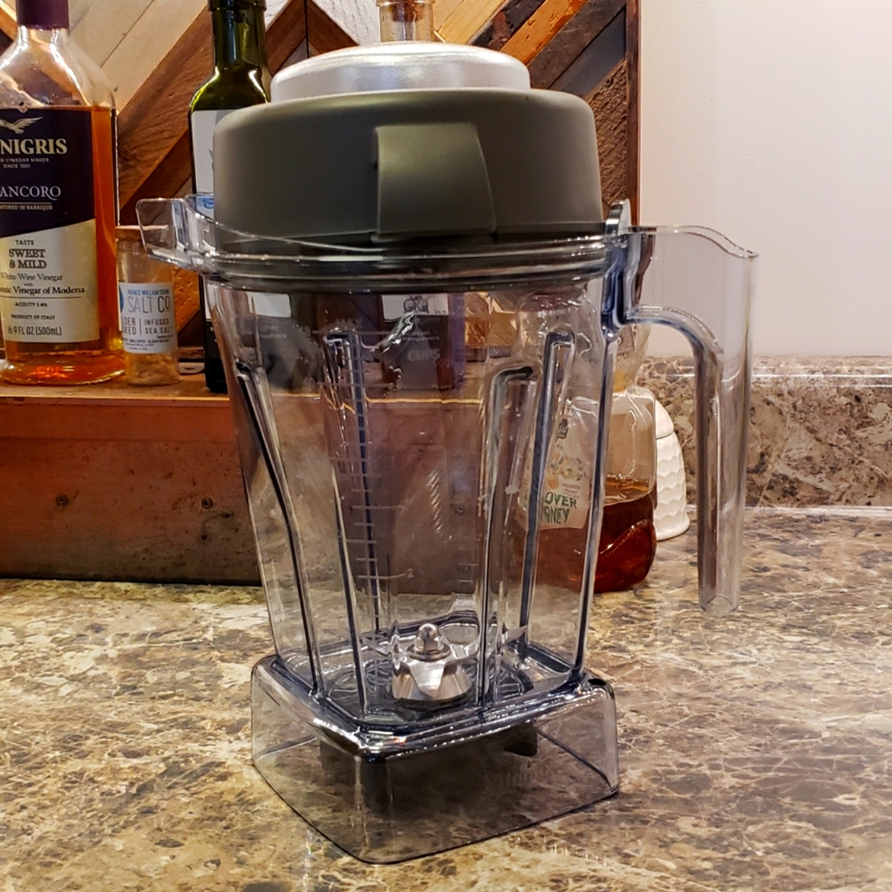 Vitamix blender pitcher